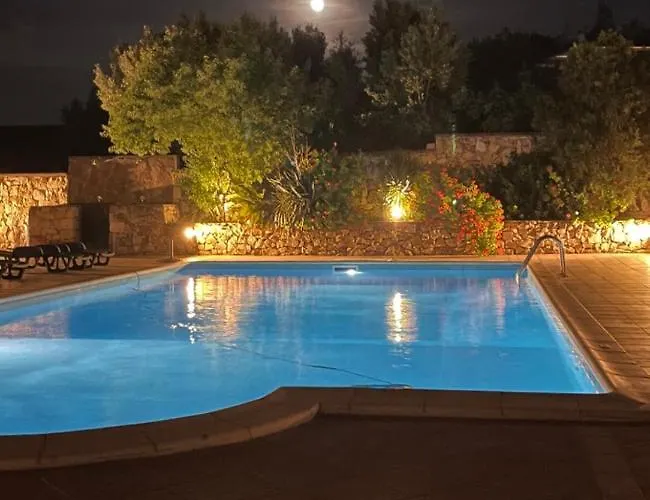 Hotel Villaggio Ristorante Pizzeria Museo Tanit